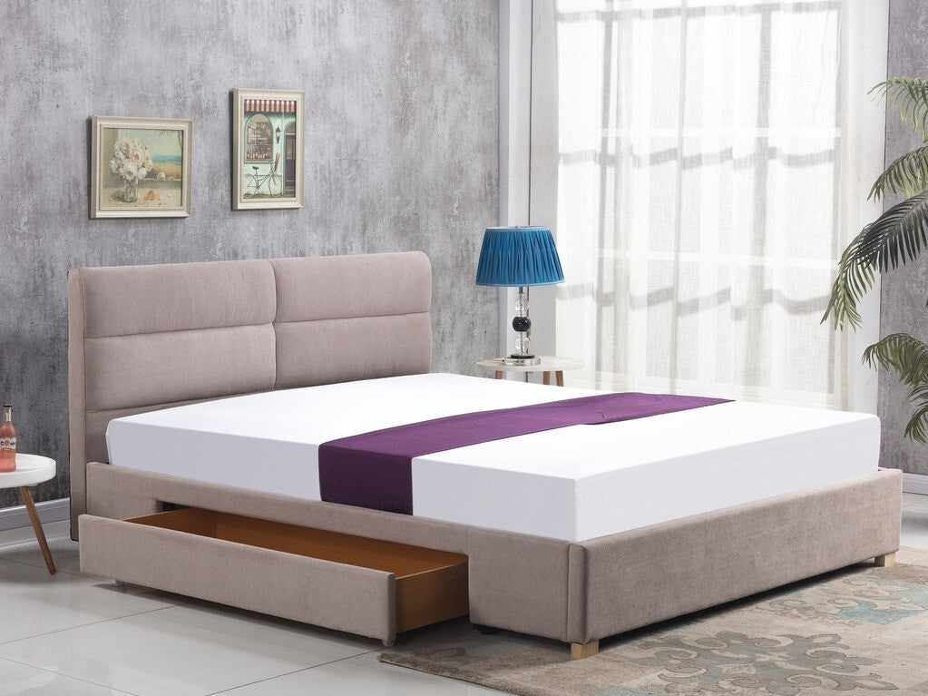 Cama 190206