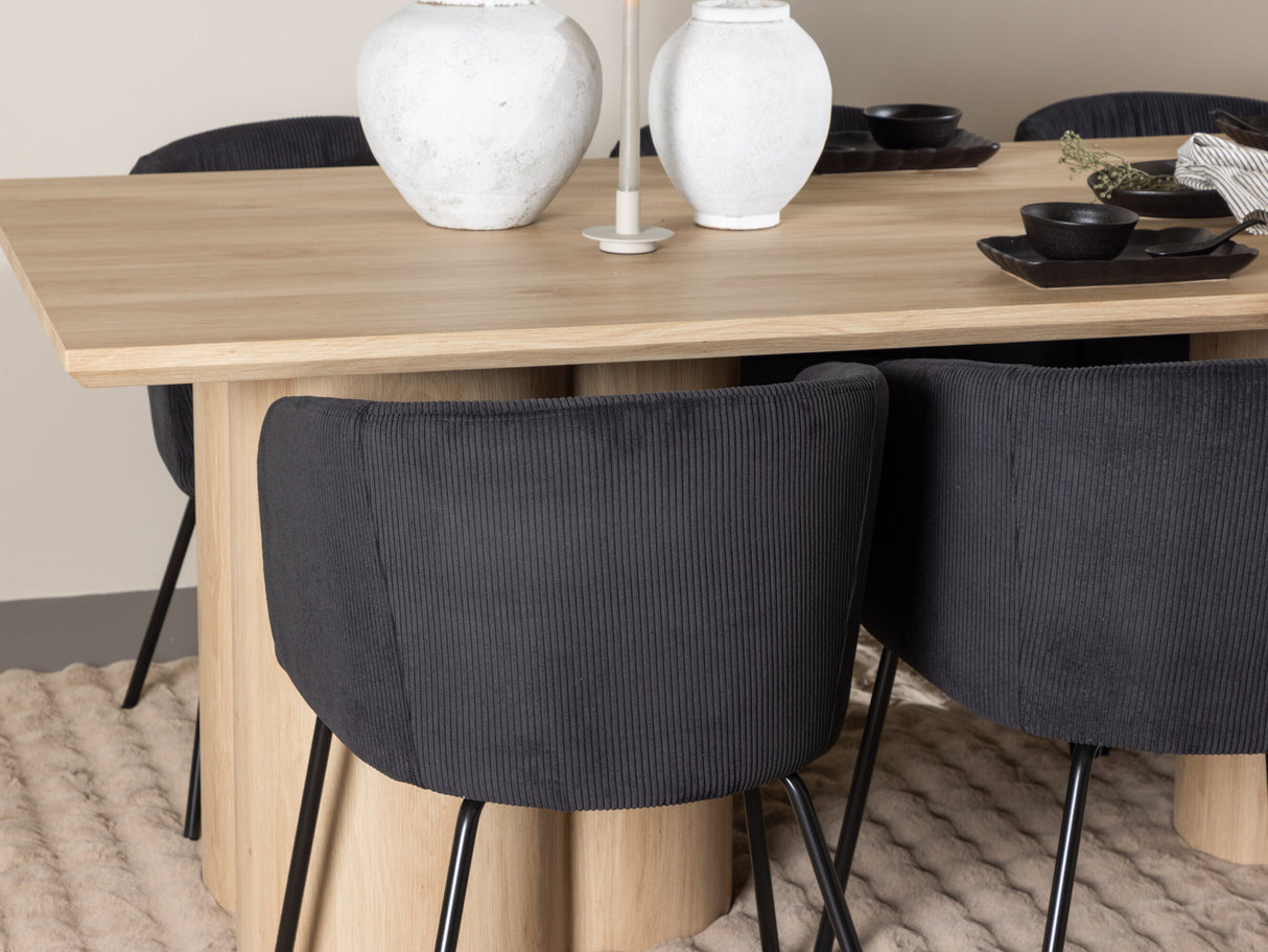 Conjunto de mesas y sillas para comedor 640254