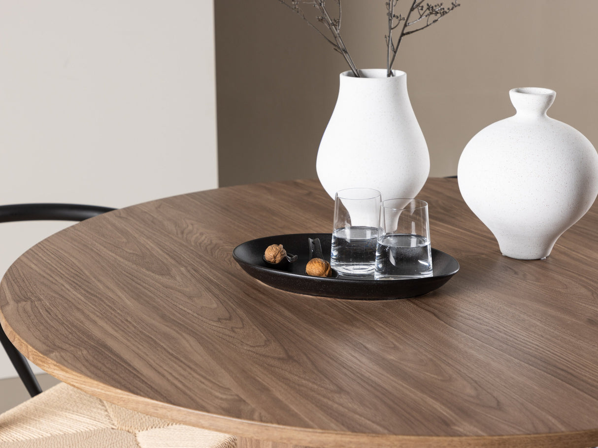 Conjunto de mesas y sillas para comedor 640169