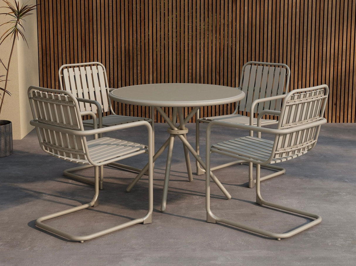 Conjunto de mesa y sillas 640357