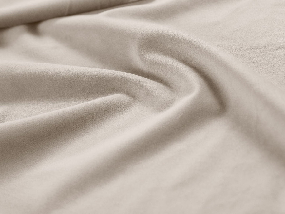 Cama 640736