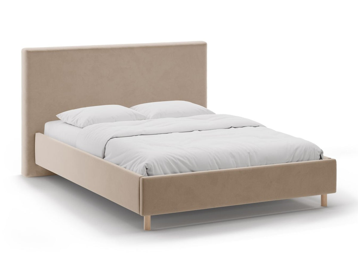 Cama 640736