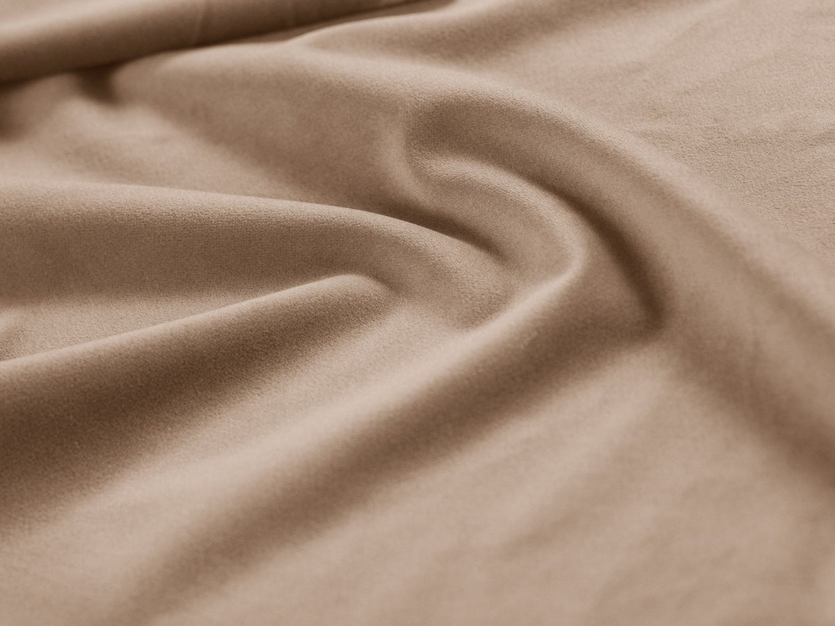 Cama 640736