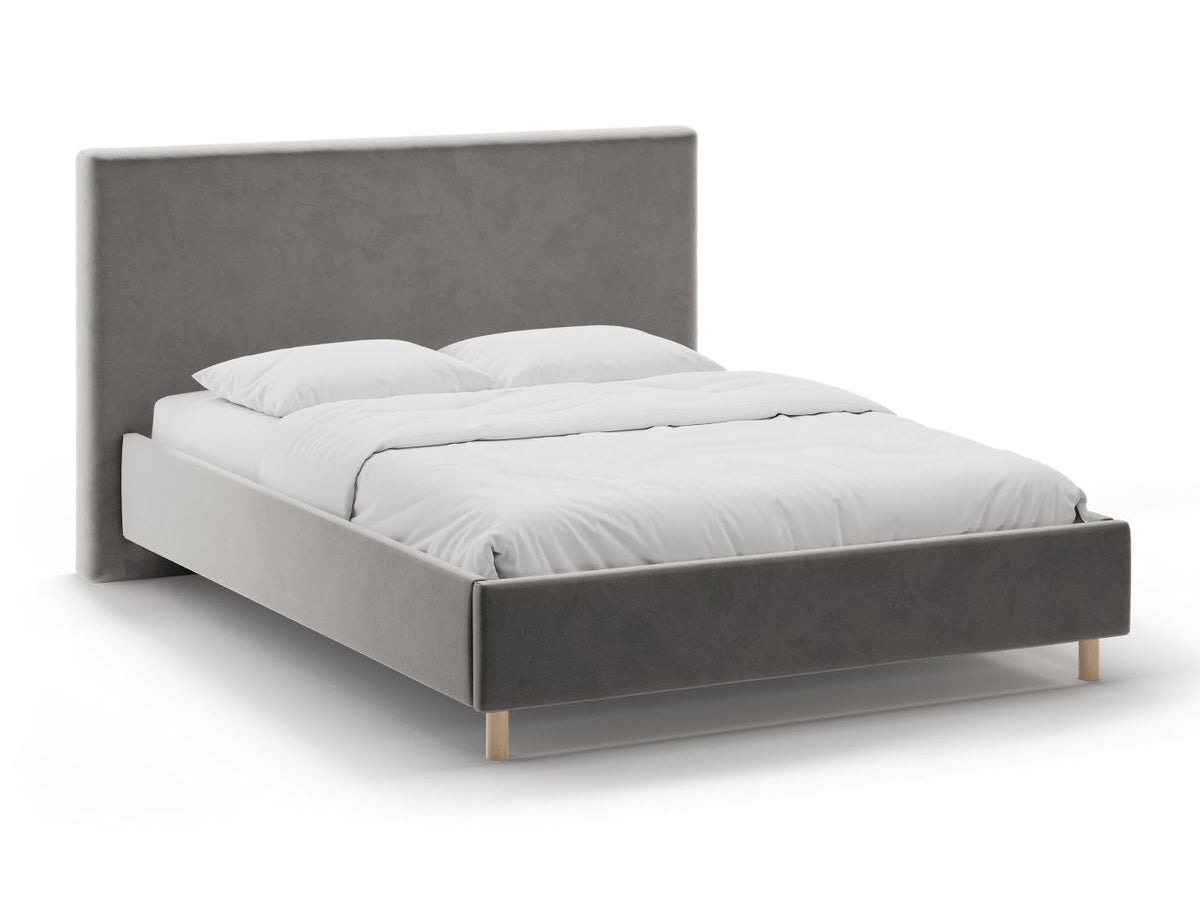 Cama 640736