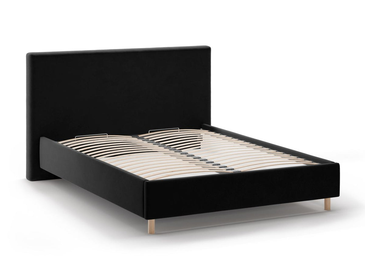 Cama 640736