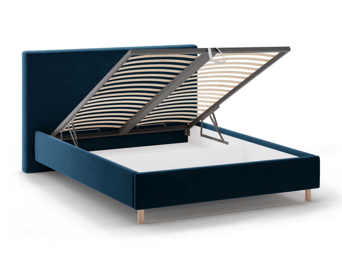 Cama 640736