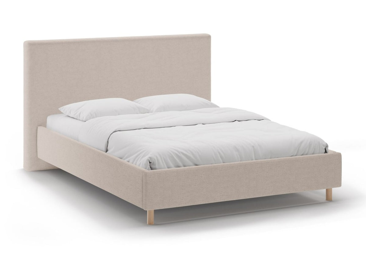 Cama 640736