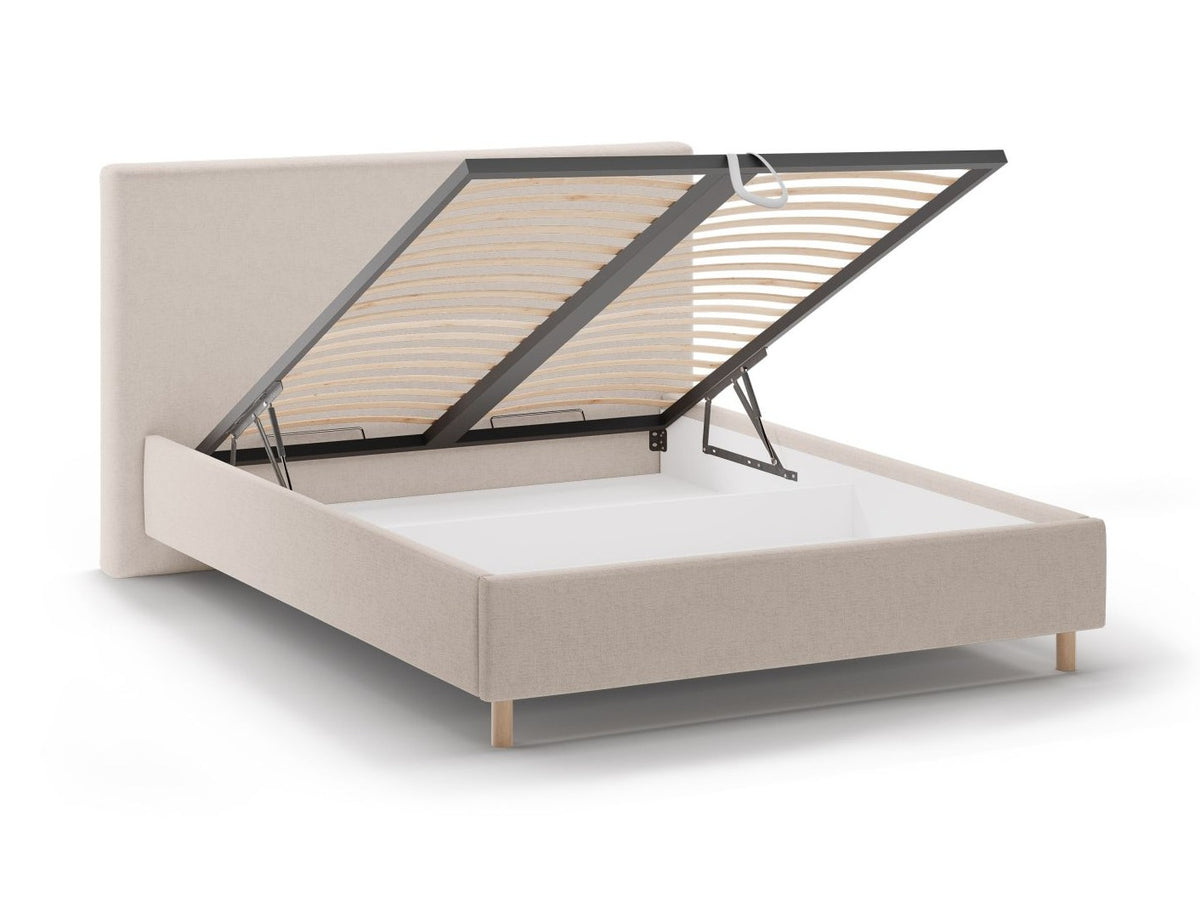 Cama 640736