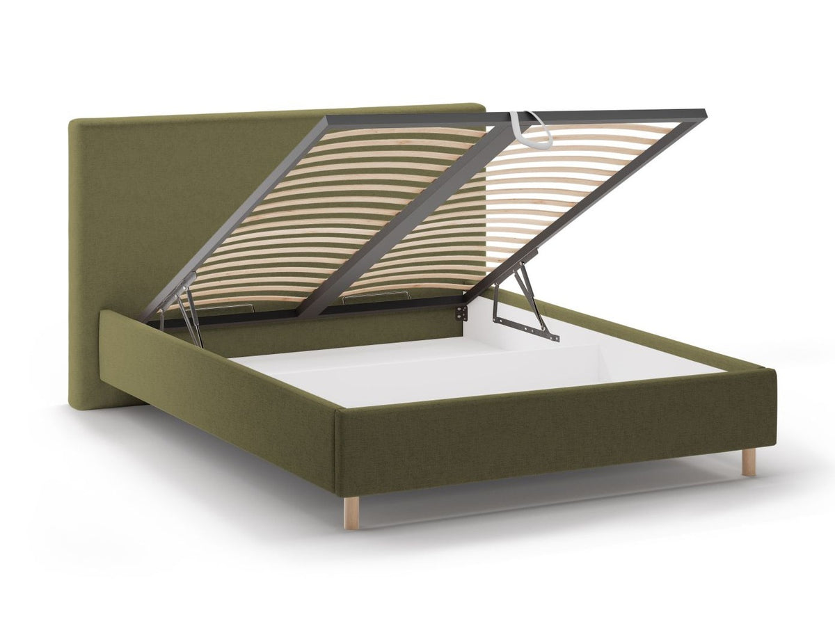 Cama 640736