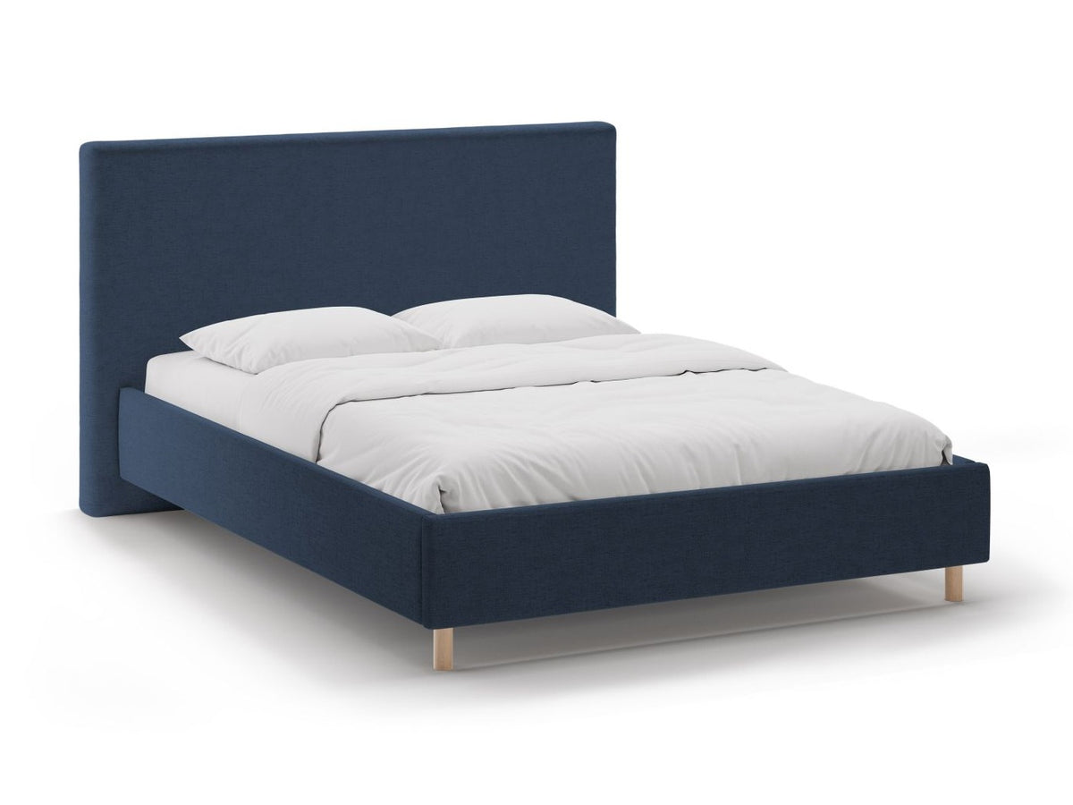 Cama 640736