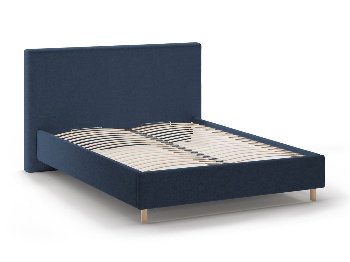 Cama 640736