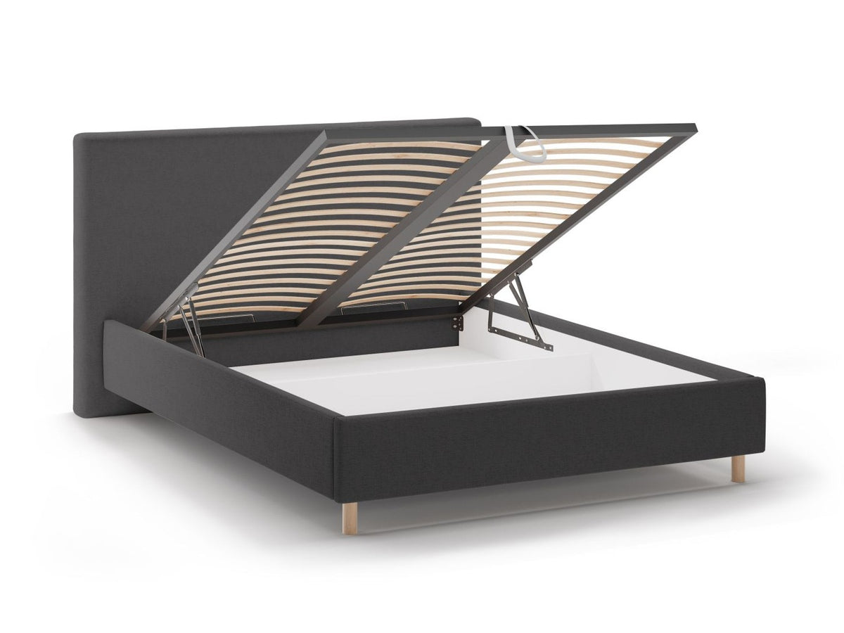 Cama 640736