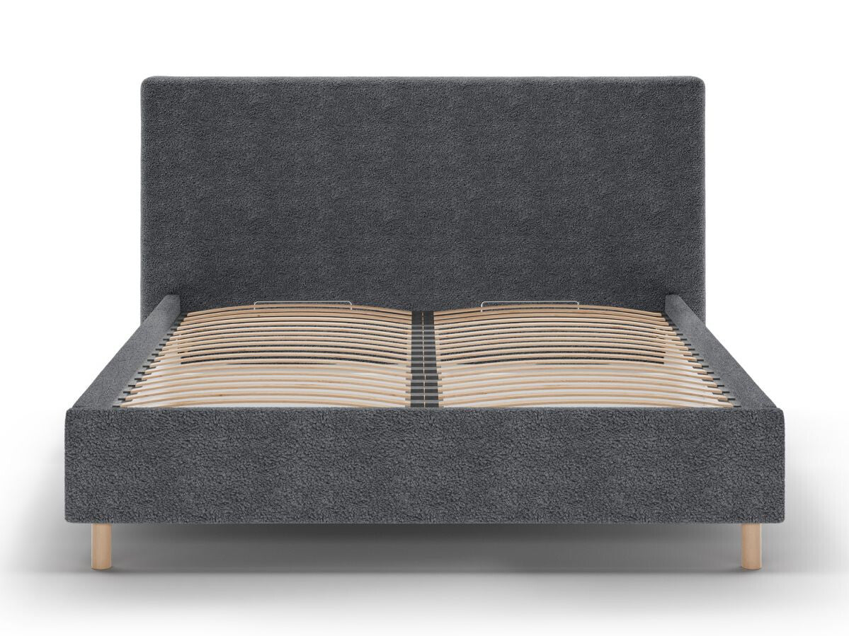 Cama 640736