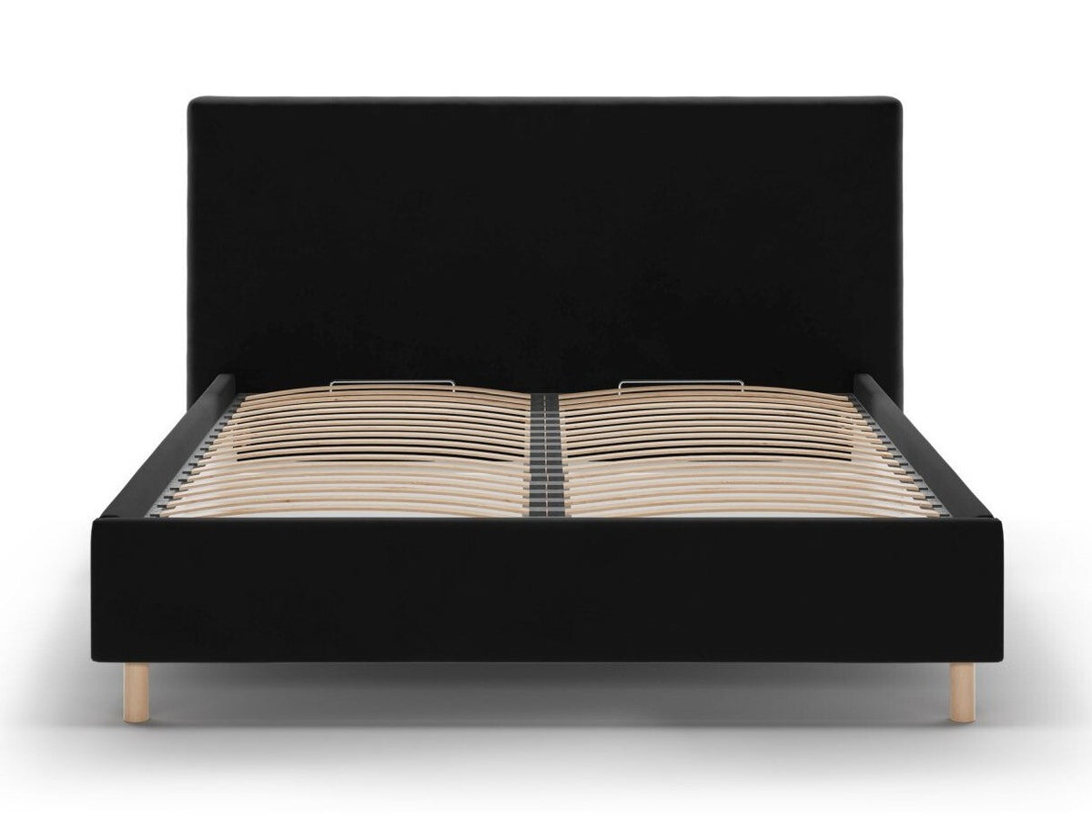 Cama 640736