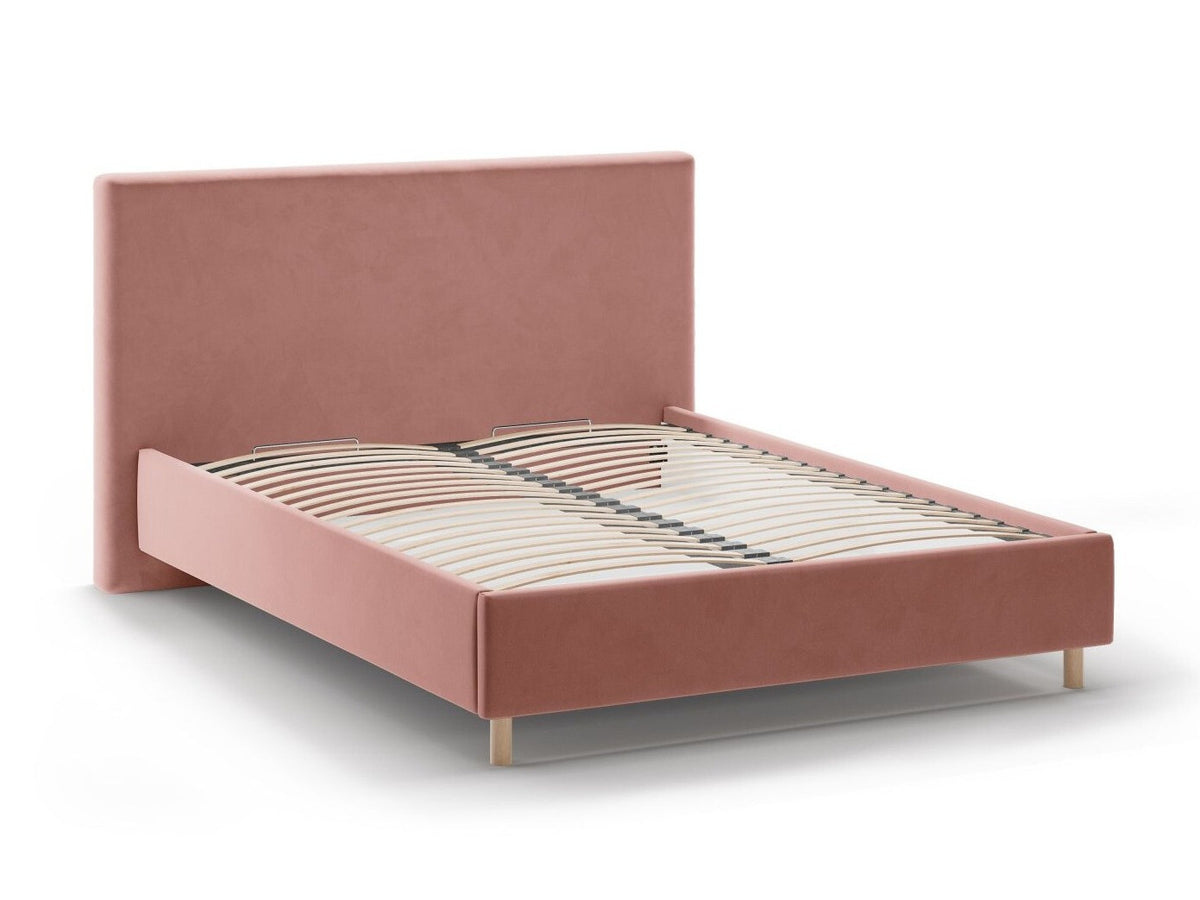 Cama 640736