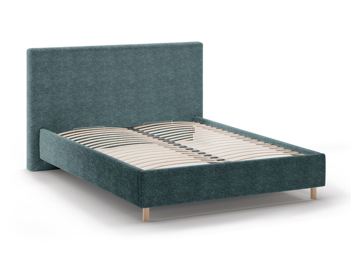 Cama 640736