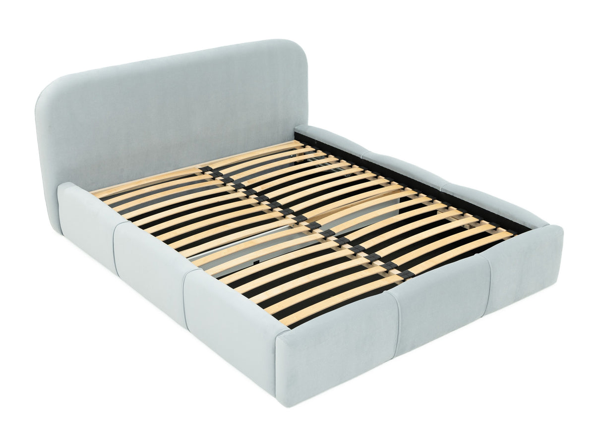 Cama 682796