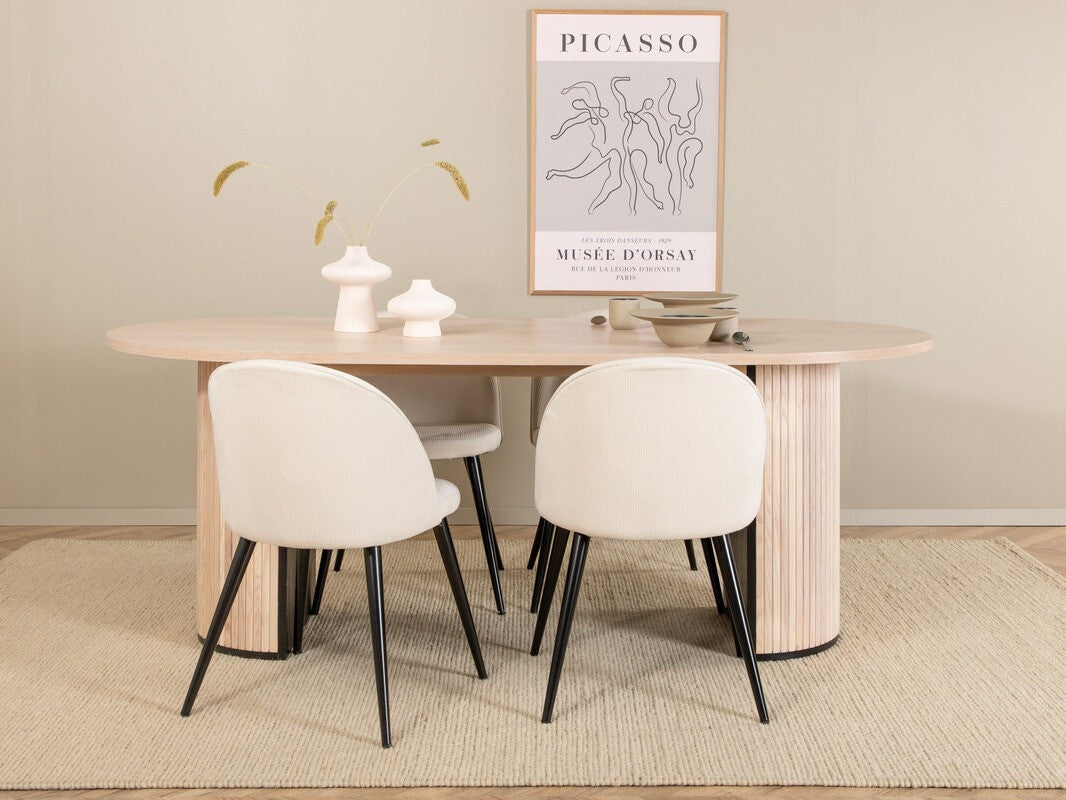 Conjunto de mesas y sillas para comedor 432549