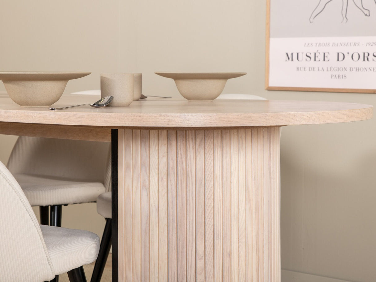 Conjunto de mesas y sillas para comedor 432549