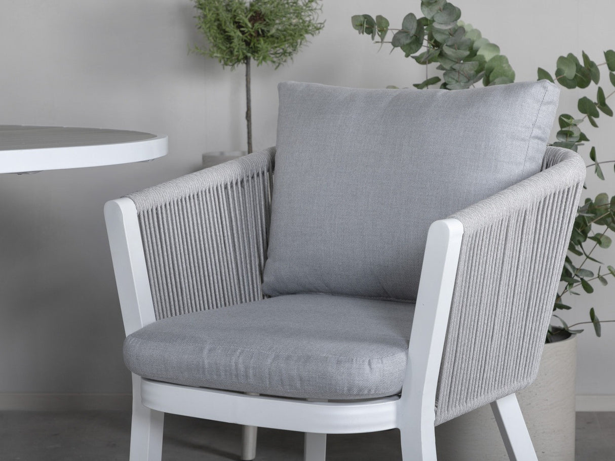 Conjunto de mesa y sillas 440270