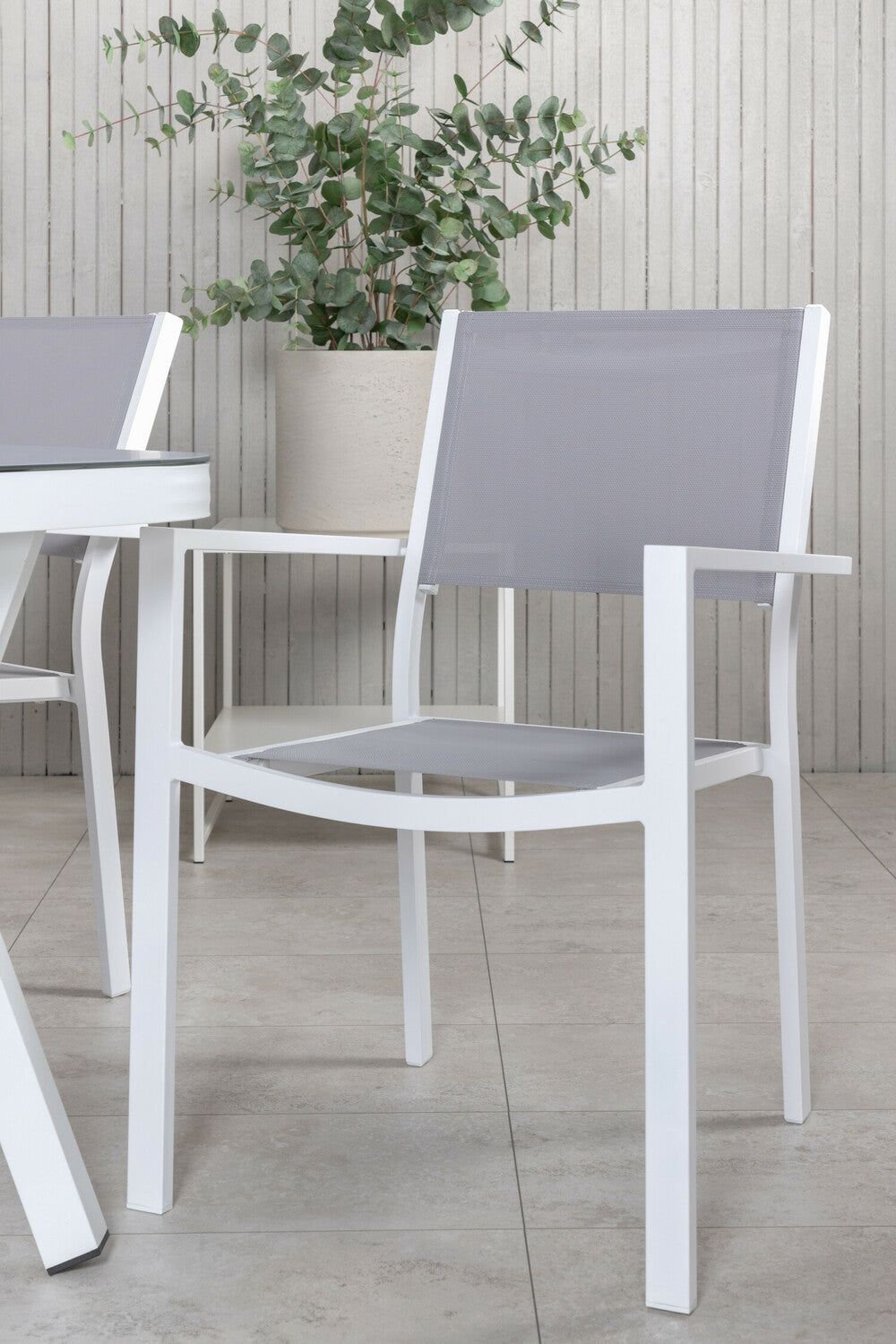 Conjunto de mesa y sillas 440634