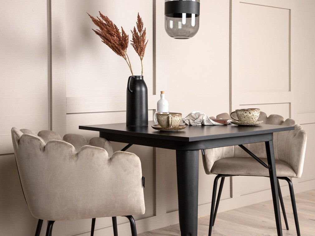Conjunto de mesas y sillas para comedor 478931