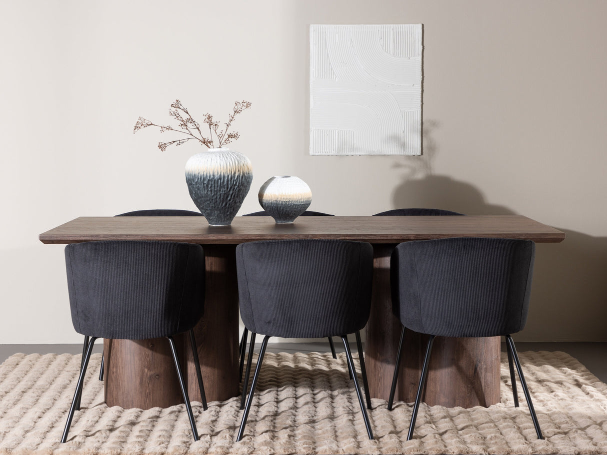 Conjunto de mesas y sillas para comedor 640254