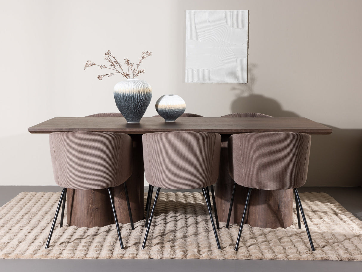 Conjunto de mesas y sillas para comedor 640266