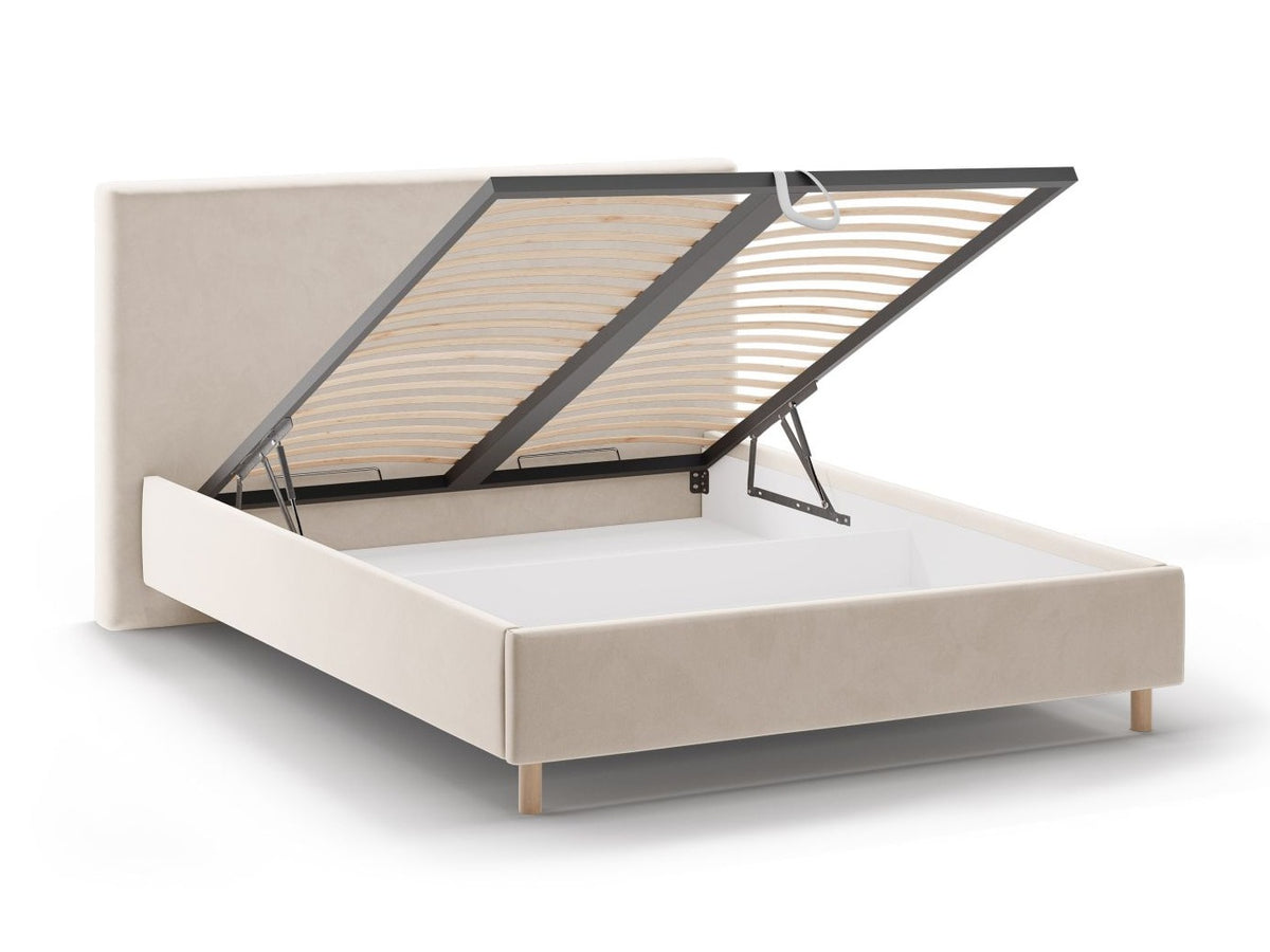 Cama 640736