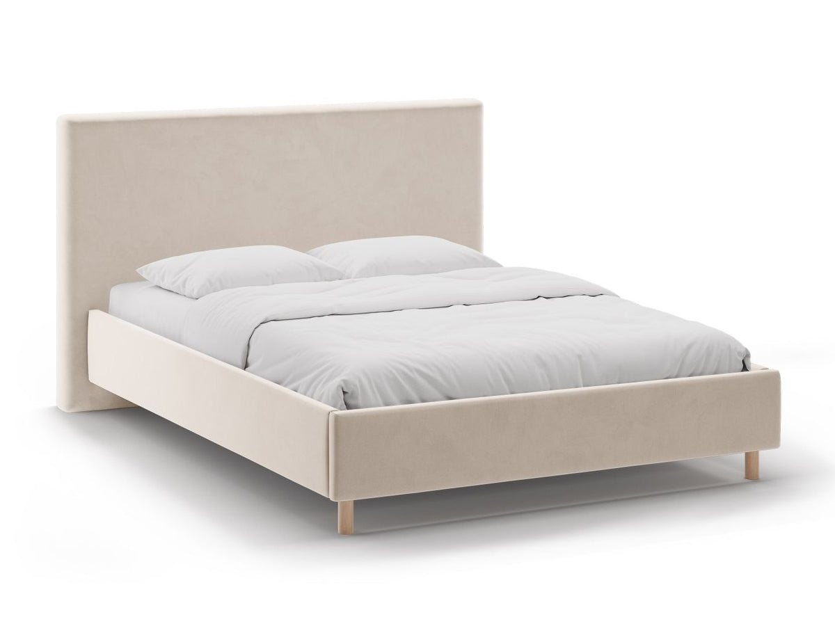 Cama 640736