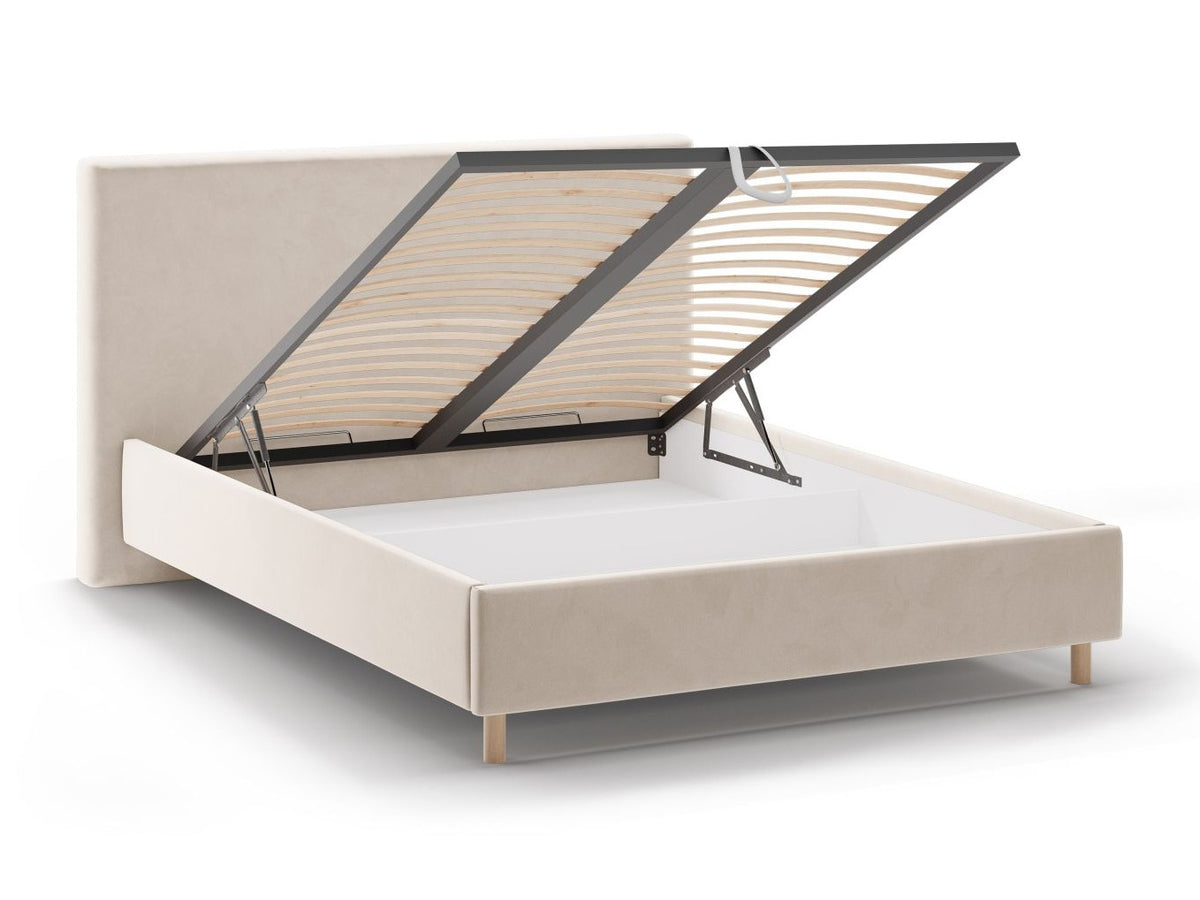 Cama 640736