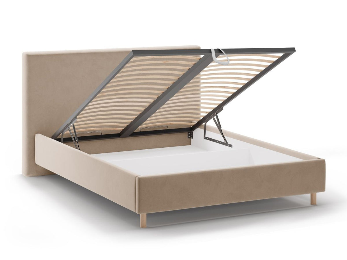 Cama 640736
