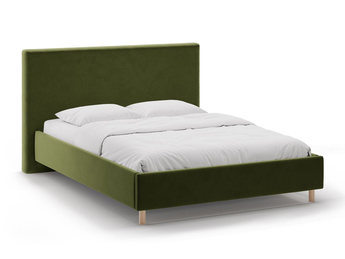 Cama 640736