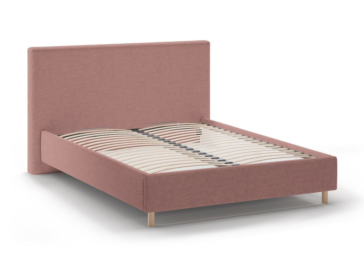 Cama 640736