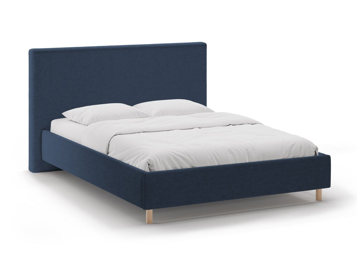 Cama 640736