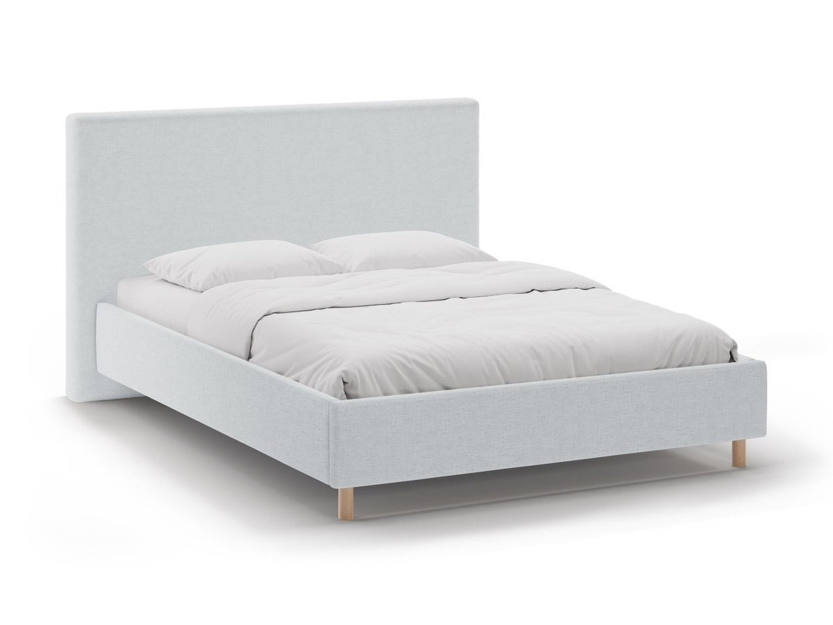 Cama 640736