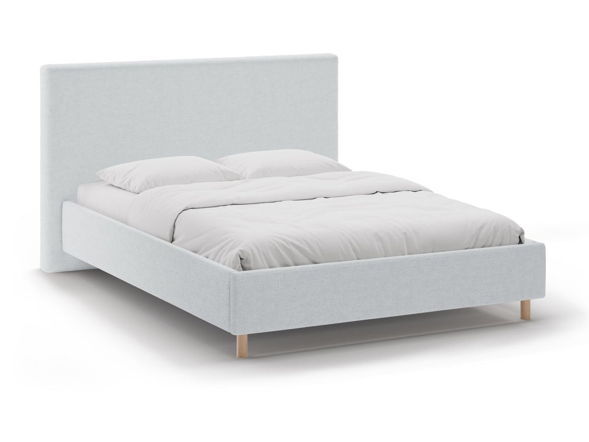 Cama 640736