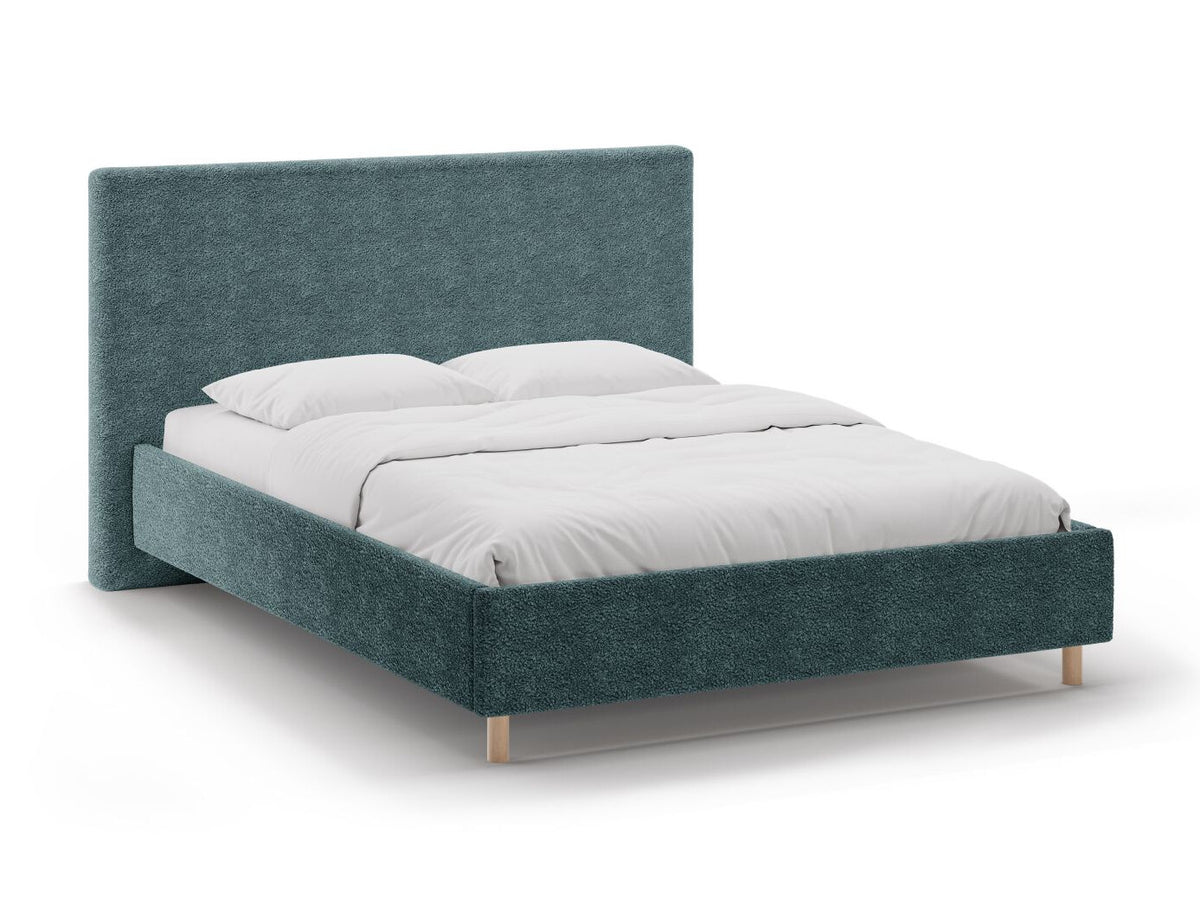 Cama 640736