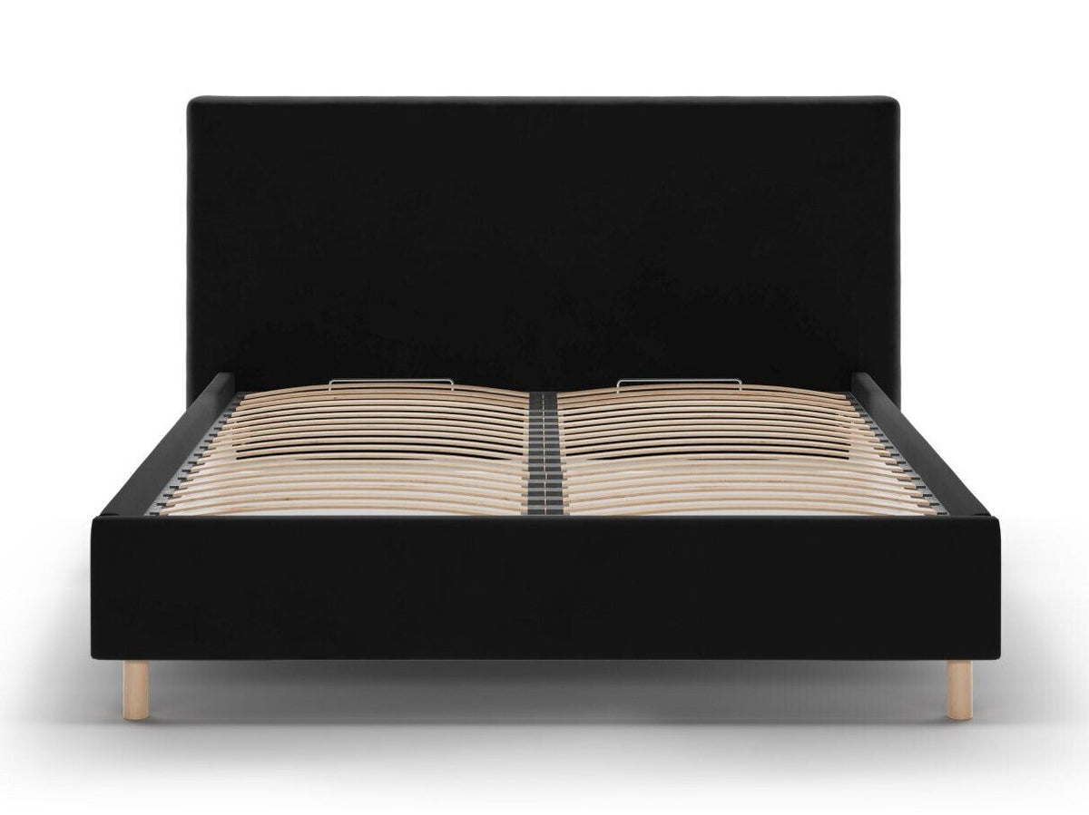 Cama 640736