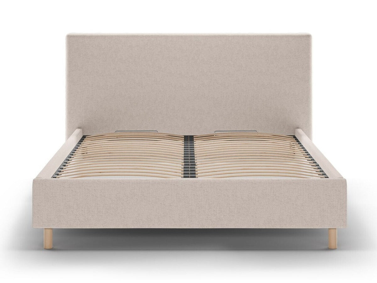 Cama 640736
