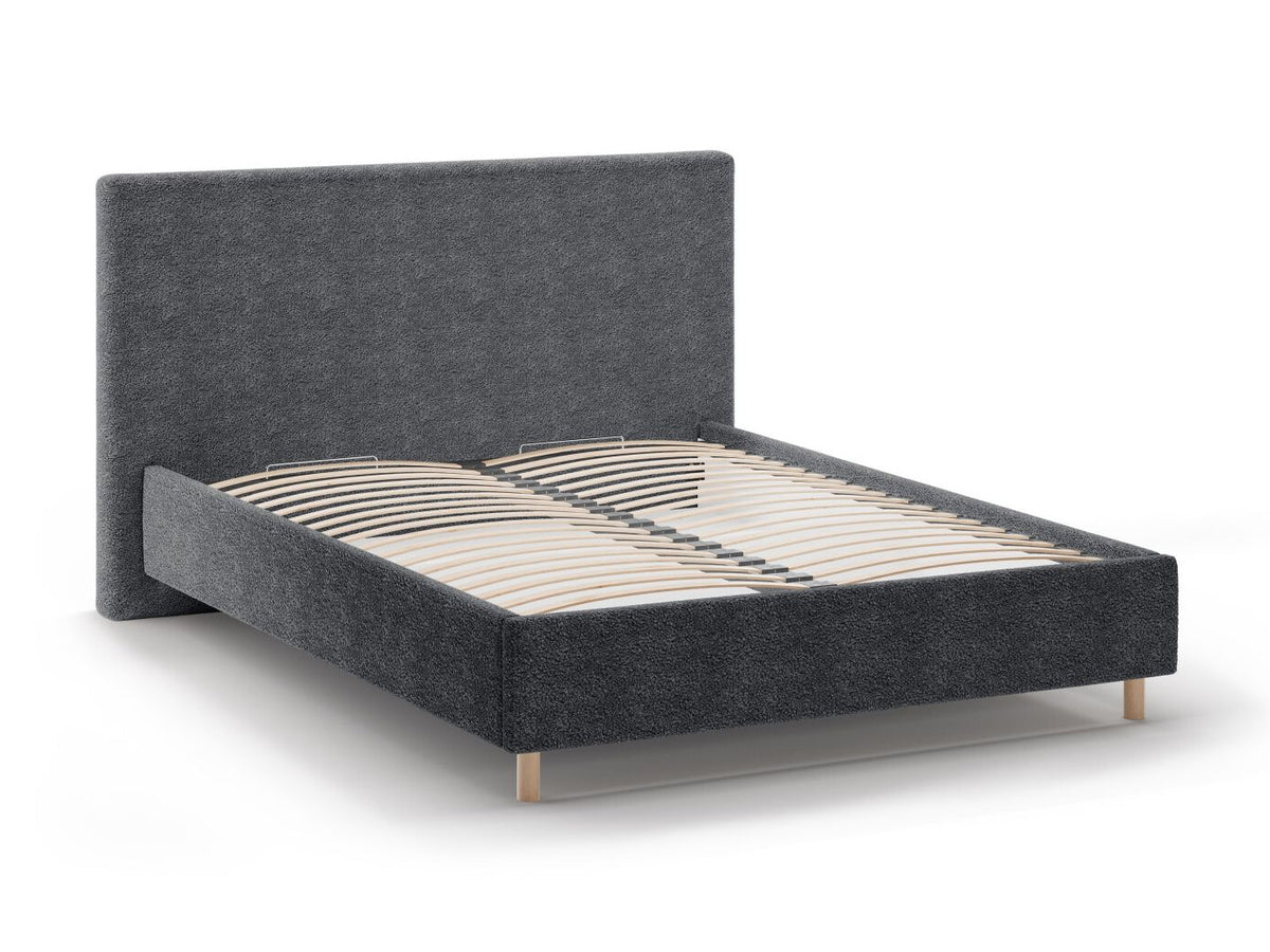 Cama 640736