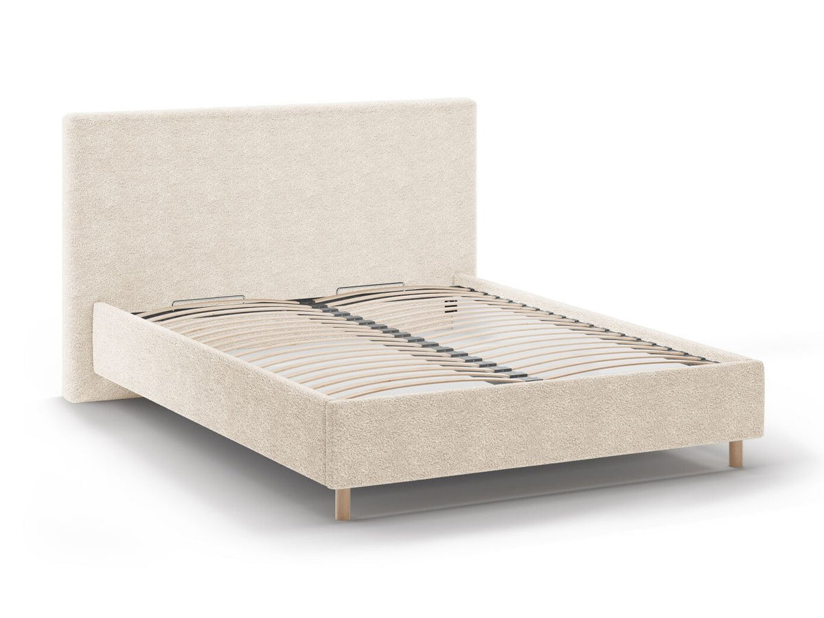 Cama 640736