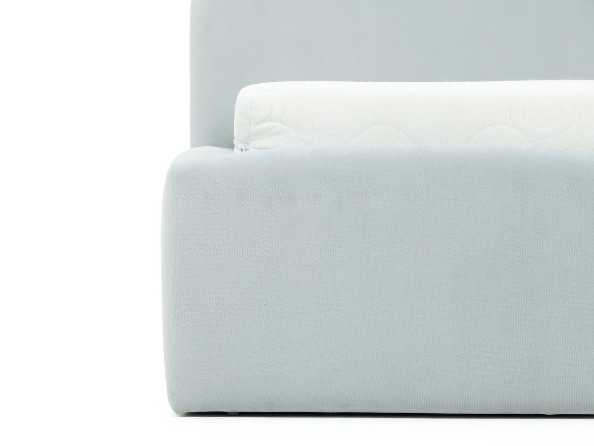 Cama 682796