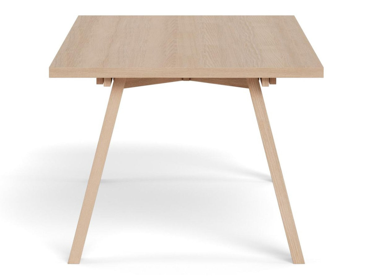 Mesa 687785